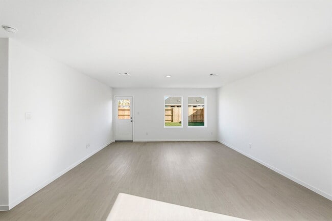 Building Photo - 2821 Cedar Rock St