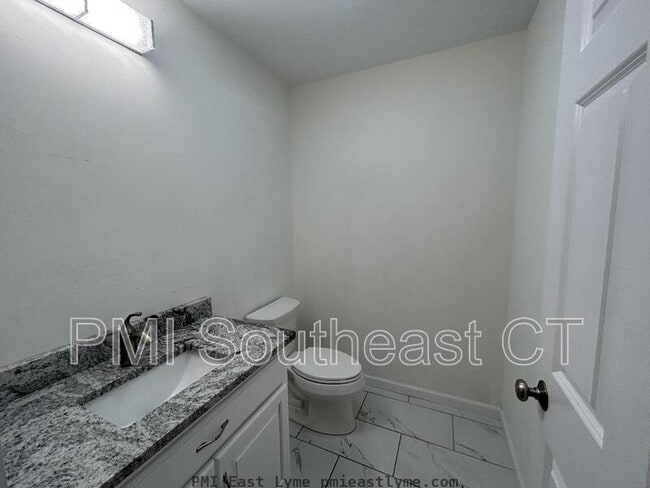 Building Photo - 23 Quakertown Mdws