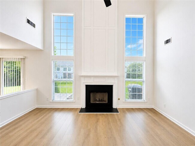 Building Photo - 8835 Grappe Trace
