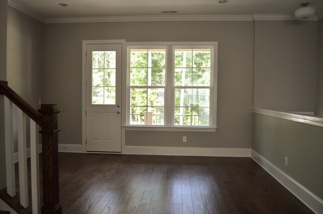 Building Photo - 849 Wake Towne Dr