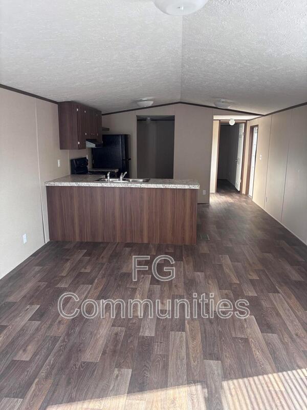 Building Photo - 3160 Dunn St