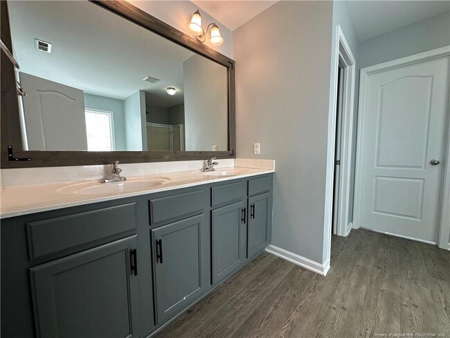 Building Photo - 512 Pecan Grove Loop