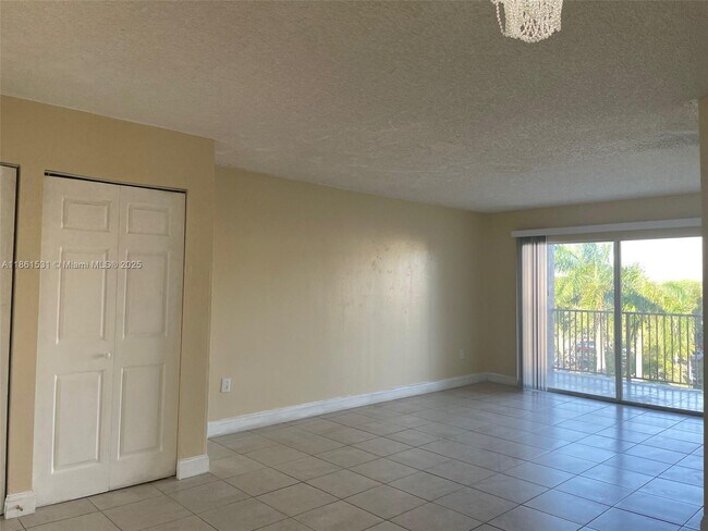 Building Photo - 15221 SW 80th St