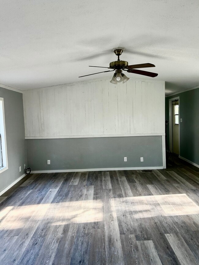 Building Photo - 656 County Rd 4614