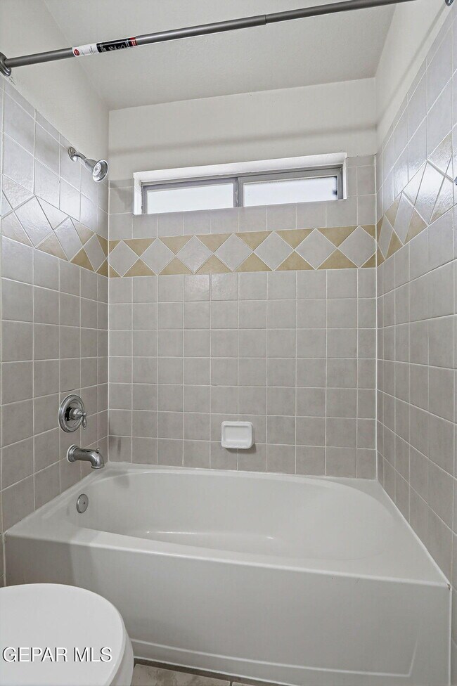 Building Photo - 3121 Tierra Paola Ln