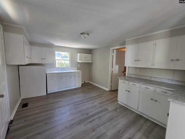 Building Photo - 4030 Gonzales Ave