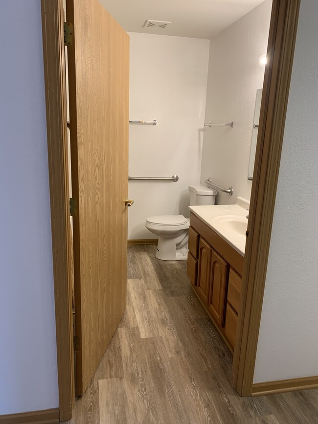 Building Photo - 351 Coleita Ct