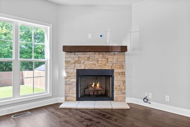 Building Photo - 1506 Redrock Ct