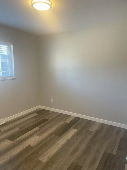 Building Photo - 4564 Everett St