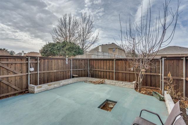 Building Photo - 8763 Portola Dr