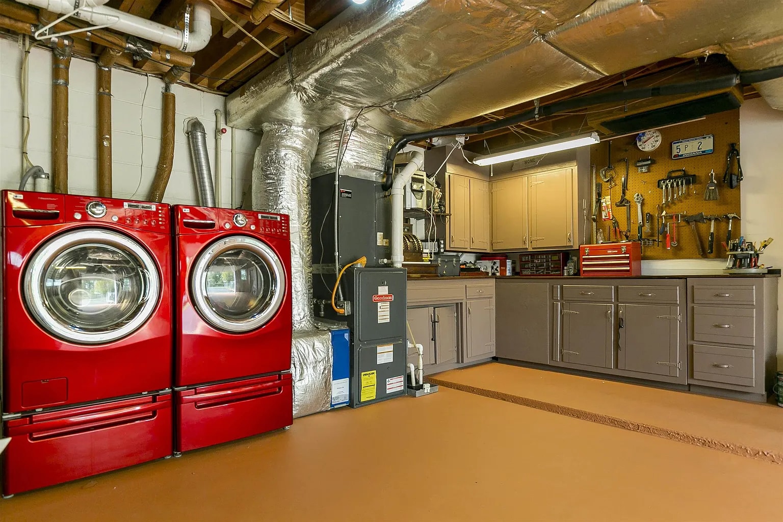Garage - 4408 Juneau Dr
