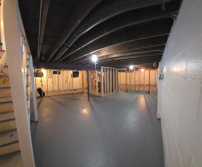 Building Photo - 208 Morgan St