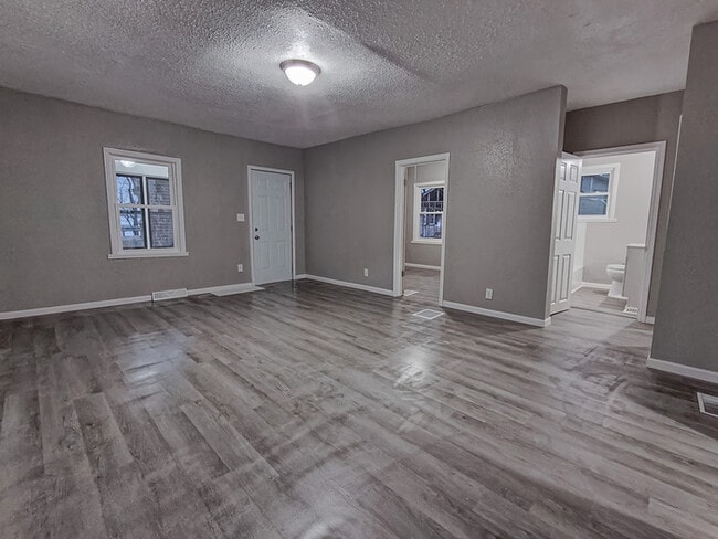 Building Photo - (RENT-TO-OWN AVAILABLE):