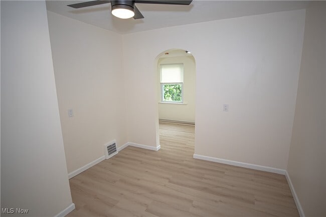 Building Photo - 3219 W 86th St