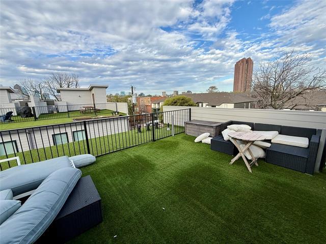 Building Photo - 4211 Delano Pl