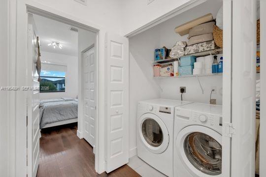 Building Photo - 15806 NW 91st Ct