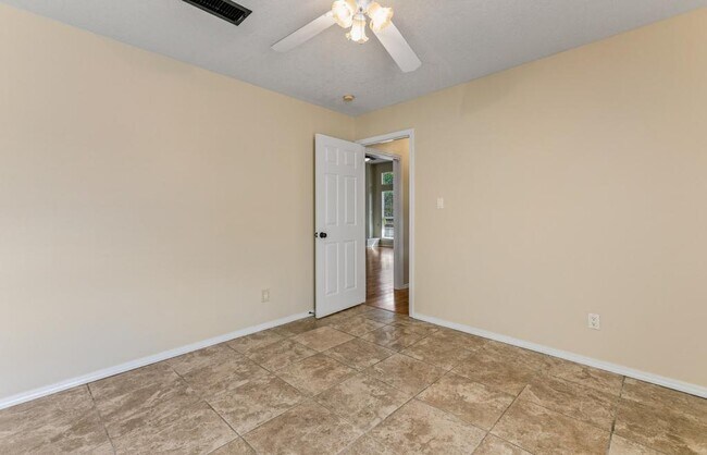 Building Photo - 4304 Prairie Hill Pl NW