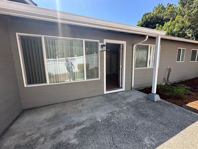 Building Photo - Wonderful Ranch Style Home in Camas!