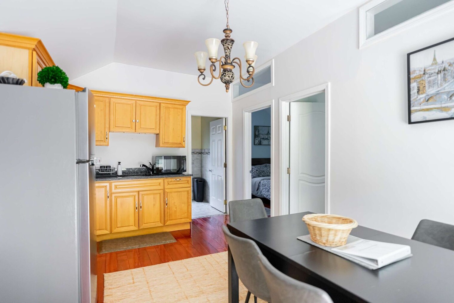 Building Photo - 253 Main St