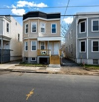 Building Photo - 254 21st St