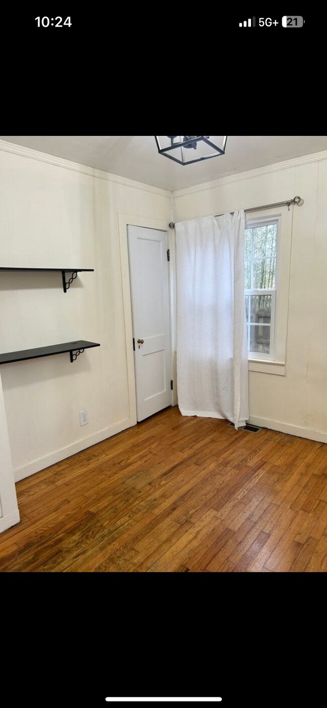 Building Photo - 131 Druid Dr