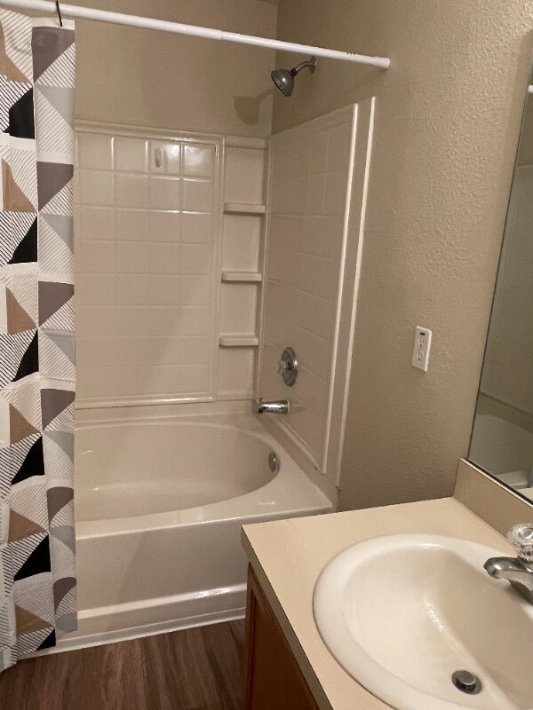 Building Photo - 311 Willowbay Ridge St