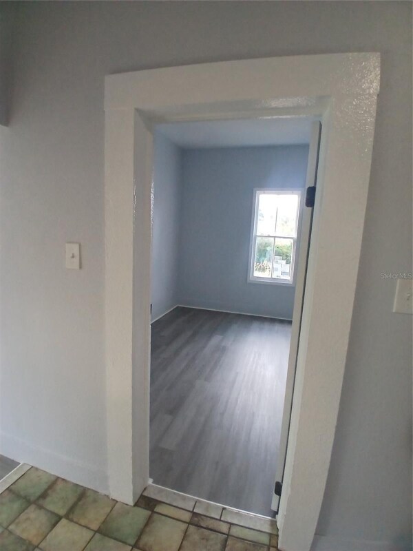 Building Photo - 8509 Claonia St