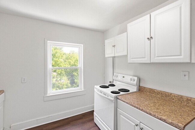Building Photo - Apartment In Blackstone