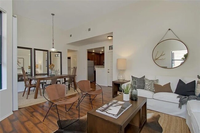 Building Photo - 4435 Nobel Dr