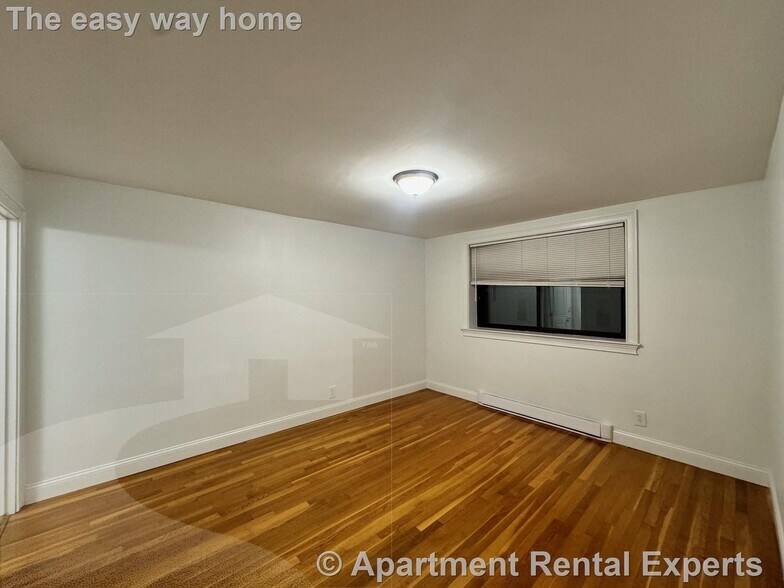 Building Photo - 134 Summer St