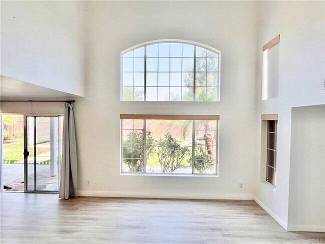 Building Photo - 3795 Plantation Cir