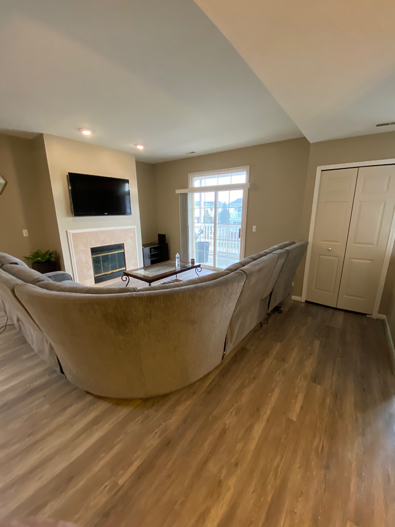 Family room - 5625 Twin Oaks Dr