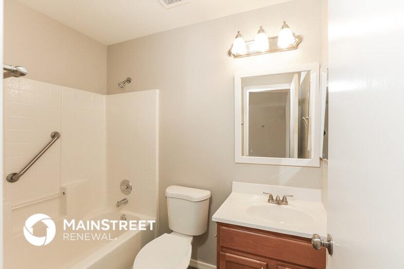 Building Photo - 422 N 110th St