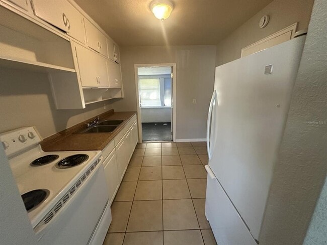 Building Photo - 403 Normandy St