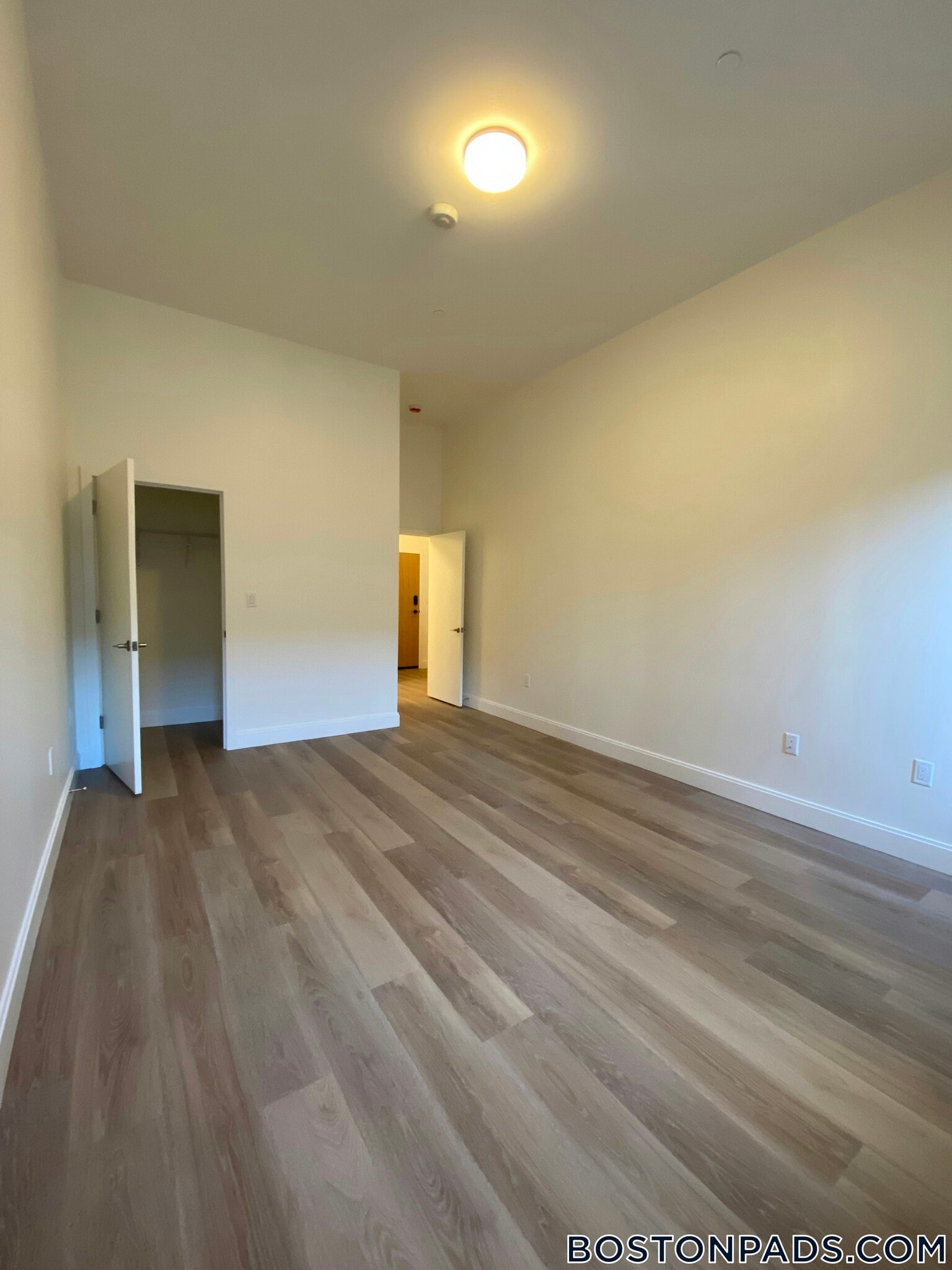 Building Photo - 1079 Commonwealth Ave