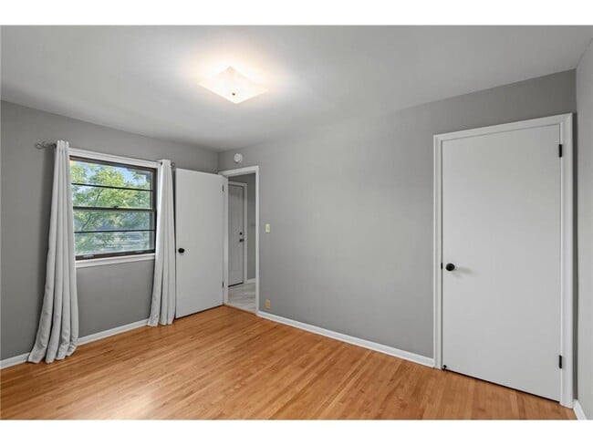 Building Photo - 1435 Englert Rd