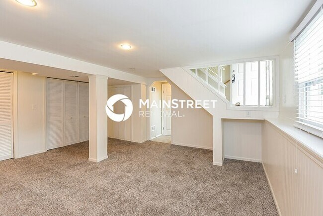 Building Photo - 3 Bedroom Pet-Friendly Home in Kansas City...