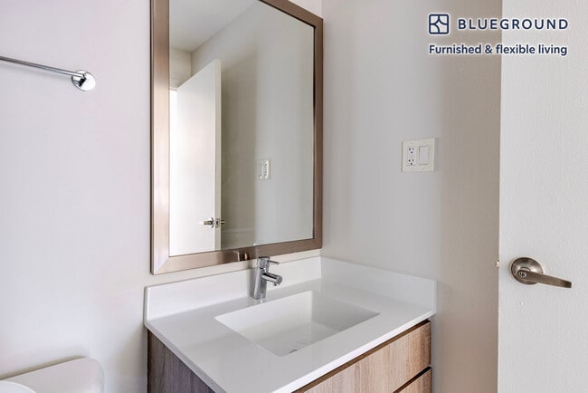 Building Photo - 903 S Ashland Ave