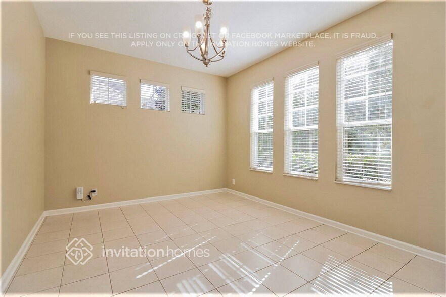 Building Photo - 110 E Lake Victoria Cir