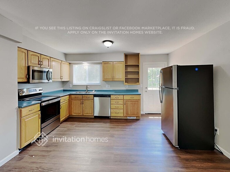 Building Photo - 4373 S Beech Way