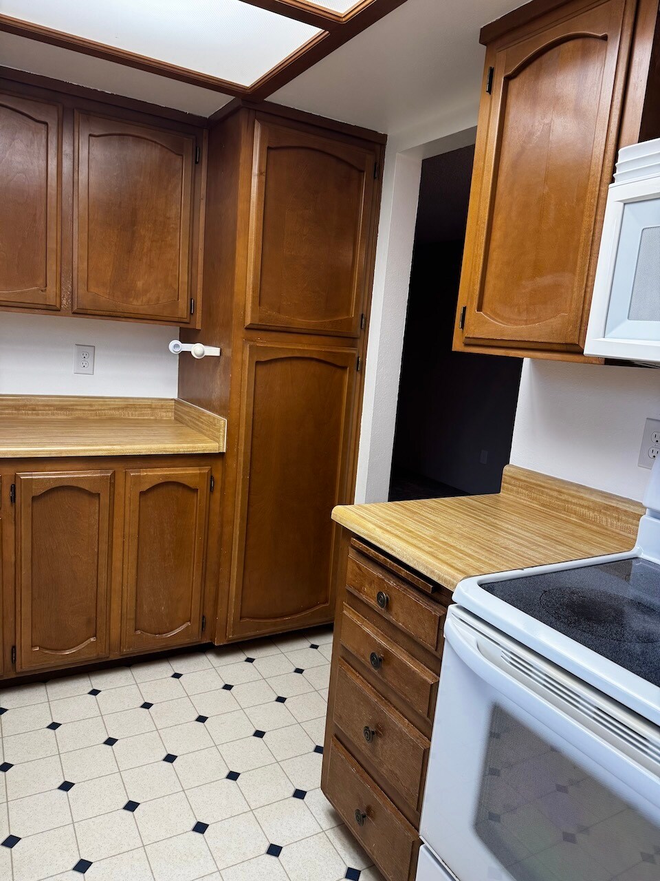 Building Photo - 820 Cady Rd