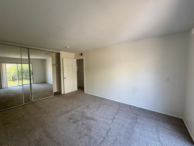 Building Photo - 2616 Alpine Blvd