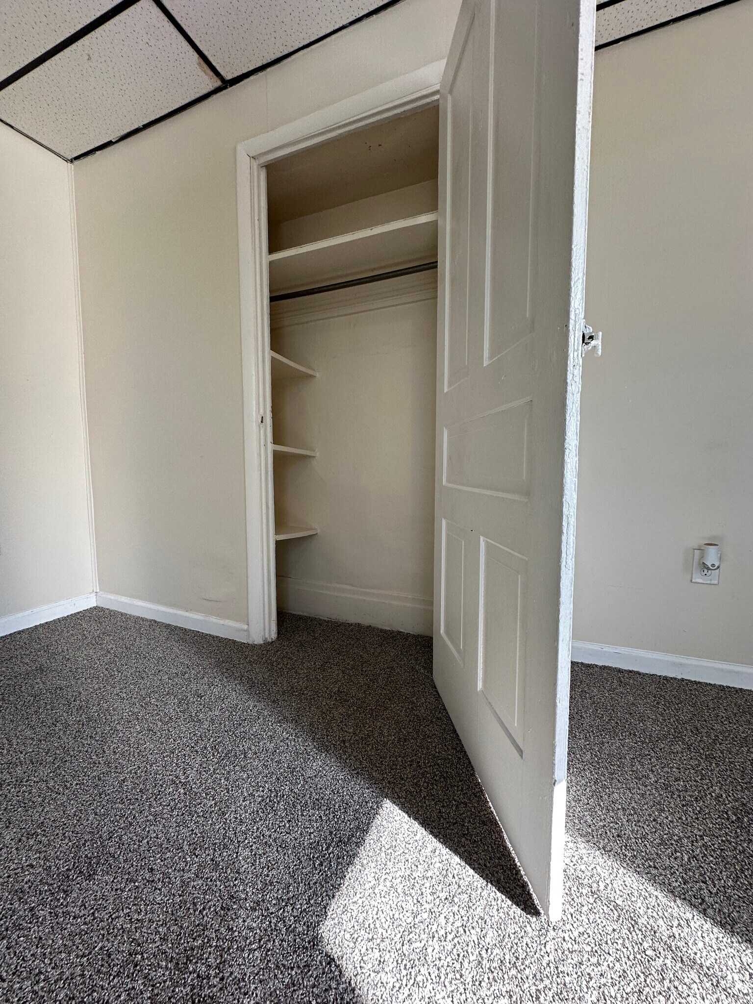 Building Photo - 134 Sherman St