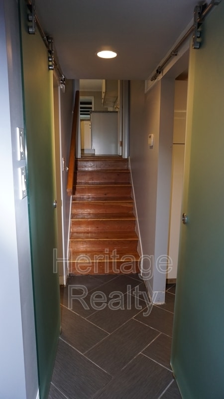 Building Photo - 529 Bardon Rd NW