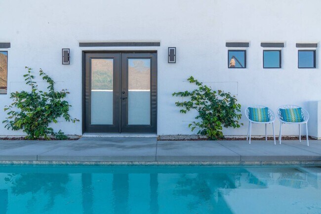 pool - 54525 Avenida Obregon