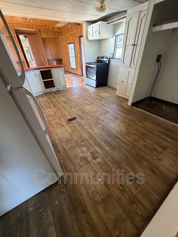 Building Photo - 125 Tinsley Heights