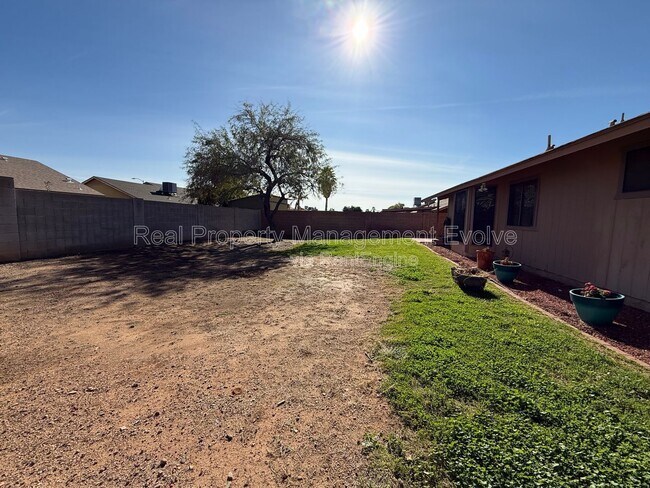 Building Photo - 20831 N 16th Ave