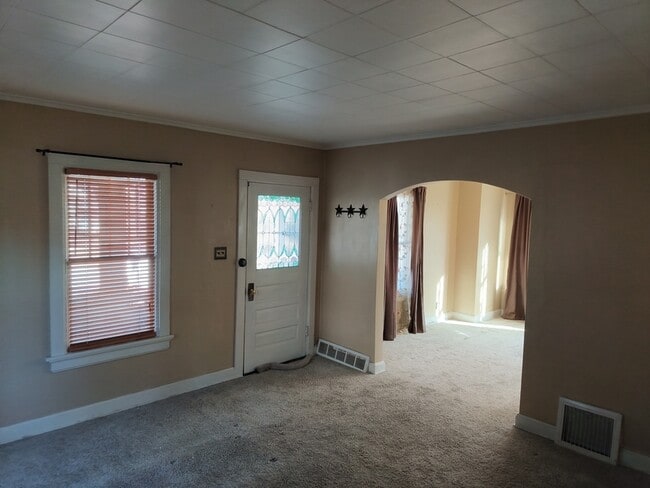 Building Photo - 401 Cleveland Ave