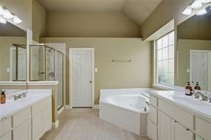 Building Photo - 9024 Bottlebrush Ln