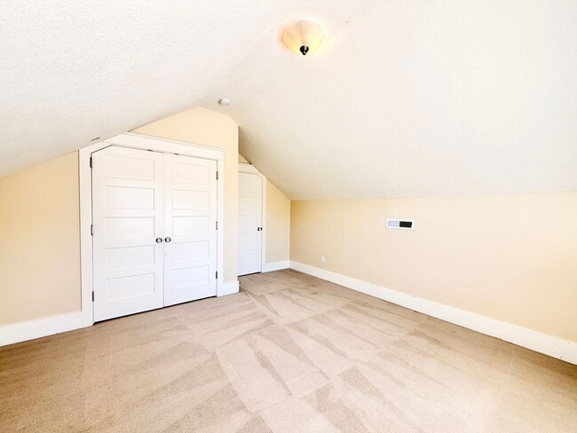 Building Photo - 2 Weeks Free! Charming Craftsman with Solar Savings, Hardwood Floors, and Private Backyard - Move...